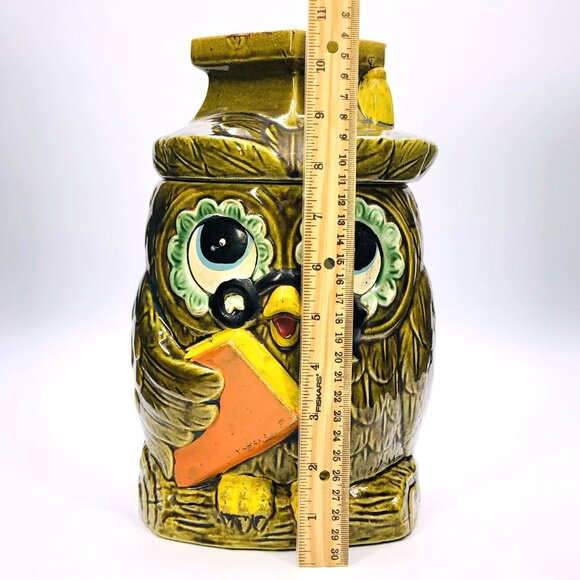 Vintage 60s Wise Owl Cookie Jar: Mid-Century Kitsch Ceramic Countertop Canister - Picture 14 of 15